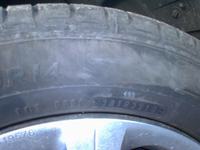 Różnica w oznaczeniu daty produkcji na oponach Dunlop Sp Sport