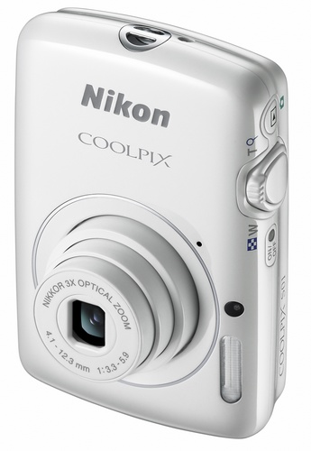 Nikon CoolPix S01 - aparat cyfrowy z nagrywaniem 720p w rozmiarze super mini Nikon CoolPix S01 - aparat cyfrowy z nagrywaniem 720p w rozmiarze super mini