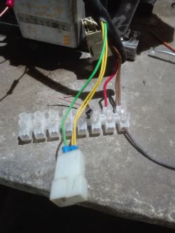 Jak podłączyć zegar cyfrowy 6-pin do ogrzewania Ebersprecher D1LC?