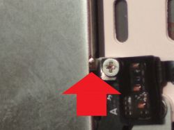 Jak wymienić wyświetlacz w iPhone SE? Jak wymienić wyświetlacz w iPhone SE?