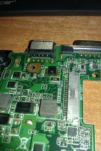 Asus Eee PC 1005PE - Uszkodzona płyta główna, brak możliwości odczytu układu.