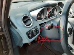 [Fiesta mk 7 2011r, 1.4 16v] - Dźwięk pukania podczas skręcania kierownicą