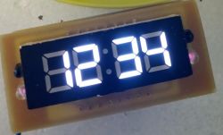 Termometr 4 kanałowy sterowany gestami :) Termometr 4 kanałowy sterowany gestami :)