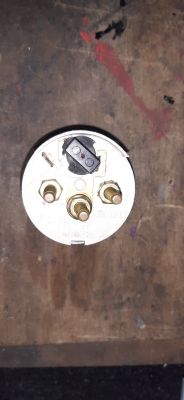 Jak prawidłowo podłączyć wskaźnik trymu Faria do czujników MerCruiser?