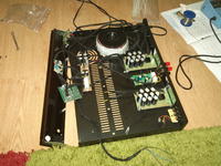Ma³y wzmacniacz stereo 2x30W w klasie AB. Ma³y wzmacniacz stereo 2x30W w klasie AB.