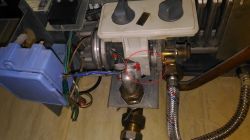 Skraplająca się woda przy piecyku termet TERMET TERMAQ ELECTRONIC G-19-02 Skraplająca się woda przy piecyku termet TERMET TERMAQ ELECTRONIC G-19-02