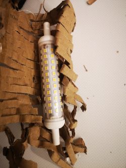 Wymiana nietypowej żarówki w łazience: rodzaj, zakup i instrukcja krok po kroku