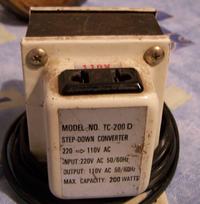 Przeróbka wzmacniacza gitarowego z USA 115V na 230V - koszty i porady