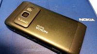 [Sprzedam] Nokia N8 pudełko Bardzo dobry stan.