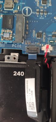 Lokalizacja złącza dla dodatkowego dysku SSD SATA w Acer Nitro 5