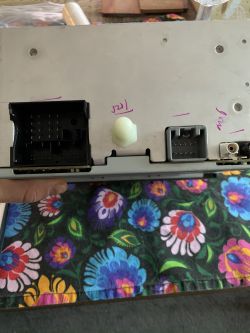 Mondeo Sony Audiophile schemat - Potrzebny schemat kostki radia Sony Audiophile