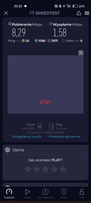 Zrzut ekranu z aplikacji Speedtest przedstawiający wyniki testu prędkości internetu Play: pobieranie 8,29 Mbps, wysyłanie 1,58 Mbps, ping 26 ms.