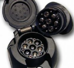 Tworzenie adaptera do podłączenia przyczepy z wtykiem 7 pin do gniazda 4 pin USA