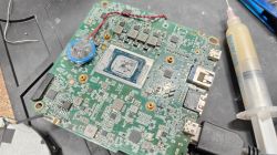 GEEKOM mini PC nie odpalał: jakie dławiki i czemu wypaliło pole?