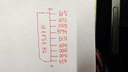 Rysunek ręczny układu TA7317P z napięciami na pinach