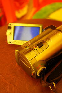 Kamera Canon HF100, Czarny ekran w trybie nagrywania, brak menu, nie nagrywa Kamera Canon HF100, Czarny ekran w trybie nagrywania, brak menu, nie nagrywa