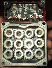 Opel Vectra '99 2.0 16V - świeci ABS i TC, nie działa prędkościomierz