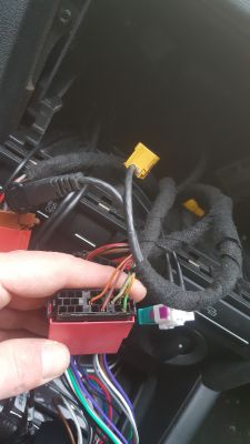 Audi a3 8p 2004r. Nie działają tylne głośniki i subwoofer