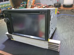 Blaupunkt New York 830 - przeskakujący napęd CD. Blaupunkt New York 830 - przeskakujący napęd CD.