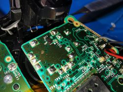 Kontroler Xbox One - niekontrolowane ruchy po zmianie na analogi Halla