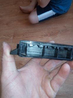 Zamek centralny Sharan 2003 nie działa po otwarciu pilotem