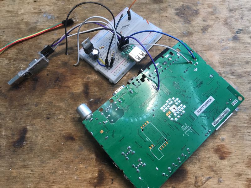 The interior of the DVB-T2 Ferguson Ariva T75 receiver, DIY potential The interior of the DVB-T2 Ferguson Ariva T75 receiver, DIY potential