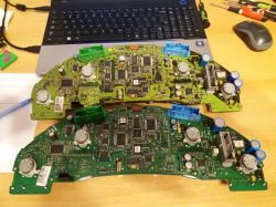 Audi A8 D2 FL 2002r: Odczyt PINu licznika z nowszym wsadem - metody i narzędzia