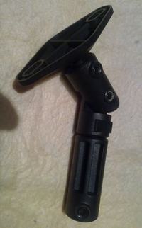 Bezinwazyjny montaż na ścianie plastikowych głośników 5.1