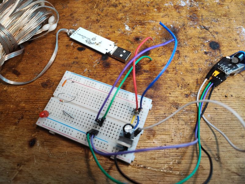 WS2812 LED Programming Set with Prototype Board WS2812 LED strip programming set with breadboard and wires