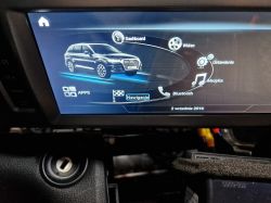 Chińskie radio Android do Audi Q7 - brak uruchomienia