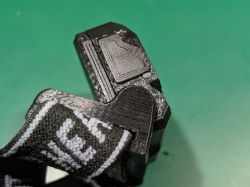 Mała latarka czołówka DIY, ładowana z USB Mała latarka czołówka DIY, ładowana z USB