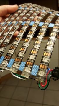 T-shirt z wyświetlaczem LED oparty o ESP8266