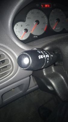 Peugeot 206 2003r - dziwne działanie kierunków i świateł długich