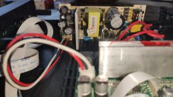 Jak sprawdzić ile ten wzmacniacz może mieć watów?