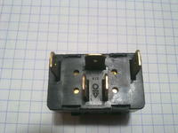 Czy schemat podłączenia szyb na przekaźnikach PRE0004 jest poprawny?