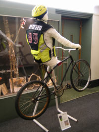 Kamizelka z aktualną prędkością jazdy