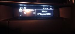Citroen C4: Wyświetlacz świeci bez kluczyka, radio/CD/Bluetooth nie działa