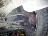 Nissan Micra K11 2001 - Stukanie i "chrupanie" w zawieszeniu - przód