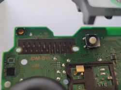 PlayStation 4 - Pad ładuje, nie reaguje. Winna taśma? Gdzie znaleźć pasującą?