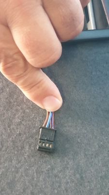 Mercedes Sprinter 2019 - Dziwna wtyczka pod zaślepką radia