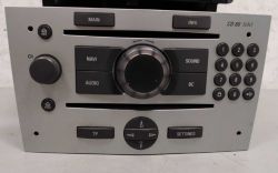 Navi 60 CD Opel - identyfikacja wejść na tylnym panelu (od lewej strony)