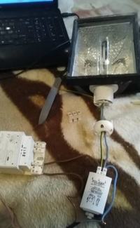 Podłączenie lampy HPS - statecznik Podłączenie lampy HPS - statecznik