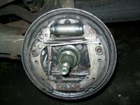 VW Golf II 1.3 1989r. - Gorący lewy bęben tylnego koła...