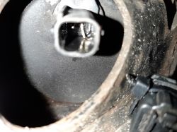 Jak wymienić czujnik ABS w Toyota Yaris II 2008? Proces demontażu hamulców bębnowych