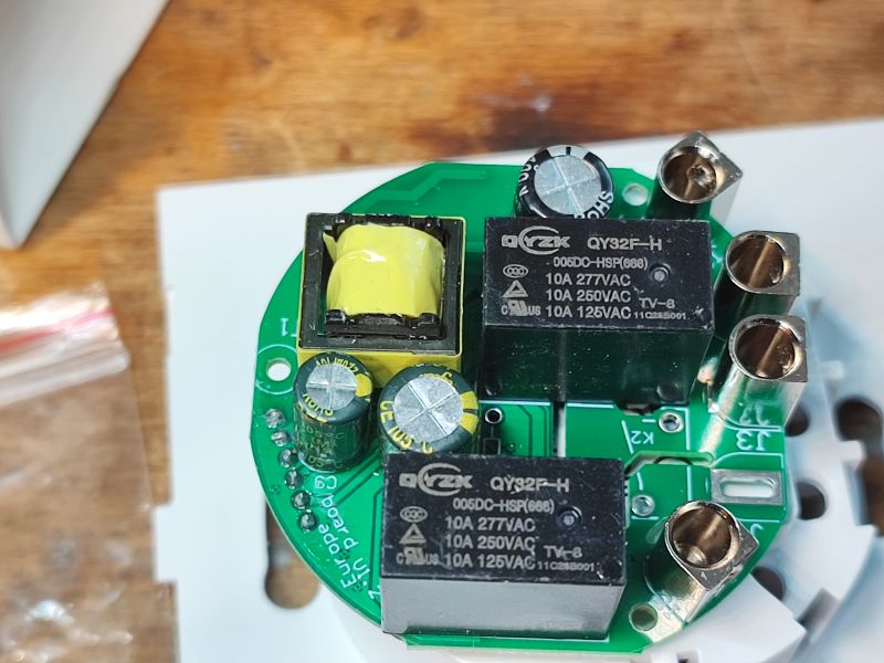 Zigbee Light Switch PCB PCB with electronic components in a Zigbee light switch.