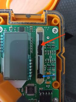 Zbliżenie detektora Nivel RD200 z zaznaczonym elementem światłoczułym.