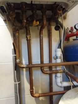 Understanding System Pressure for Viessmann Furnace in a Cottage Without Manual