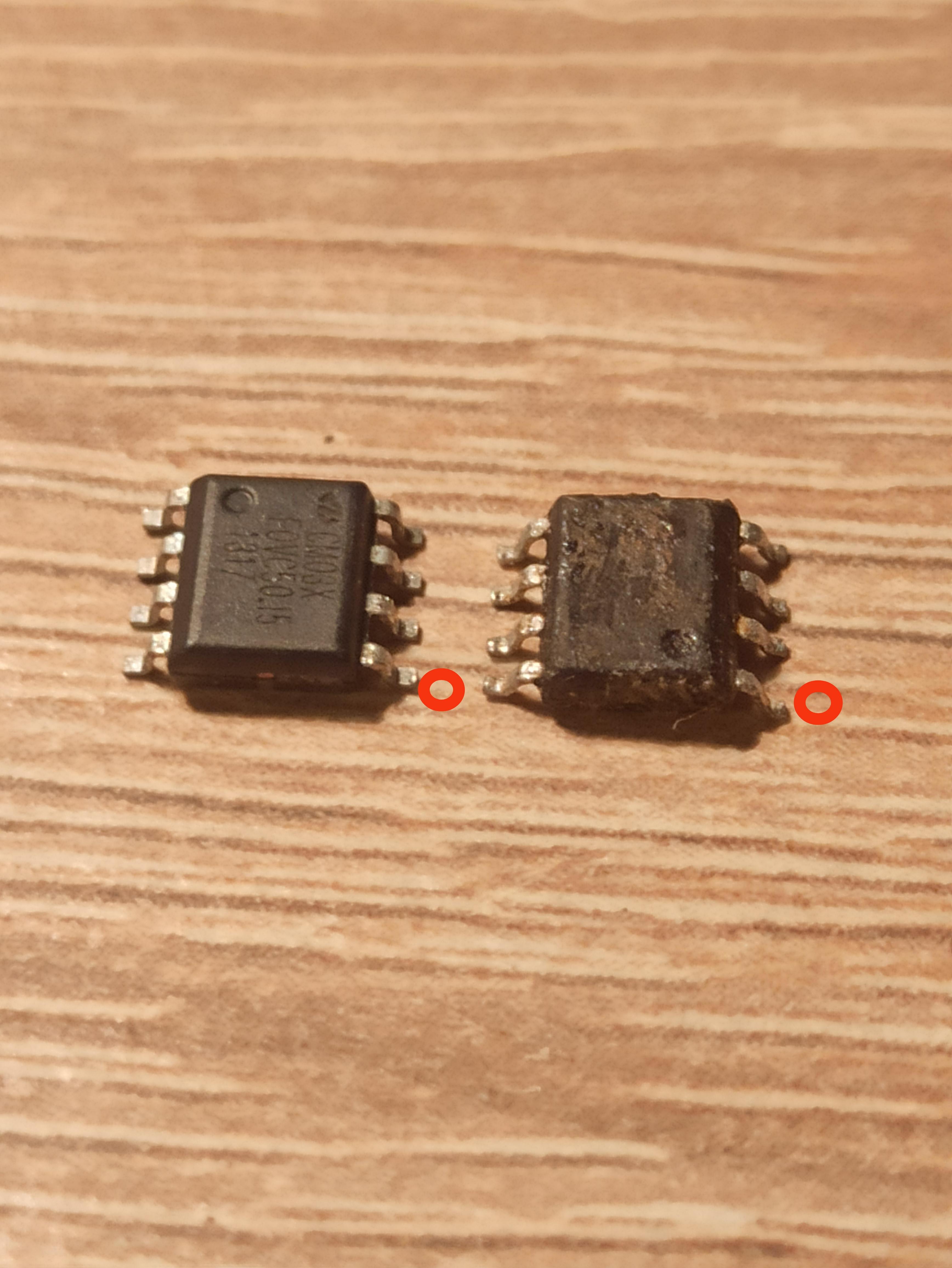 Porównanie układów smd: CM03AX vs CM03X w zasilaczu ATX