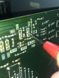 Sony TA-F411R - Wzmacniacz gra cicho, głośniki wysuwają się przy ruchu potencjom