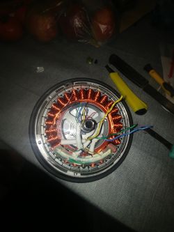 Błąd E5 na wyświetlaczu Cityblize E Scooter CB064SZ po obróceniu koła